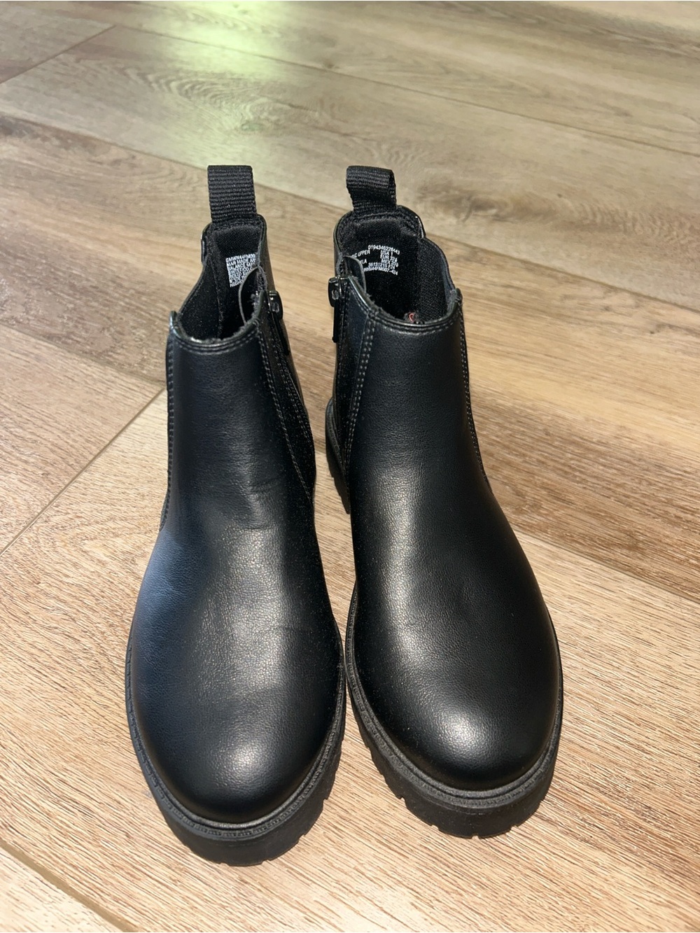 wonder nation Black Chelsea Chunky Boots for Kids - Zipper Pull-Tab Style